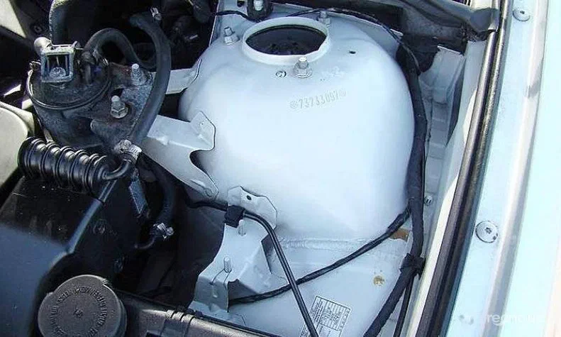 BMW 5 серія 2001 - 11