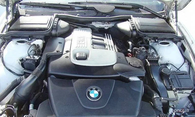 BMW 5 серія 2001 - 10