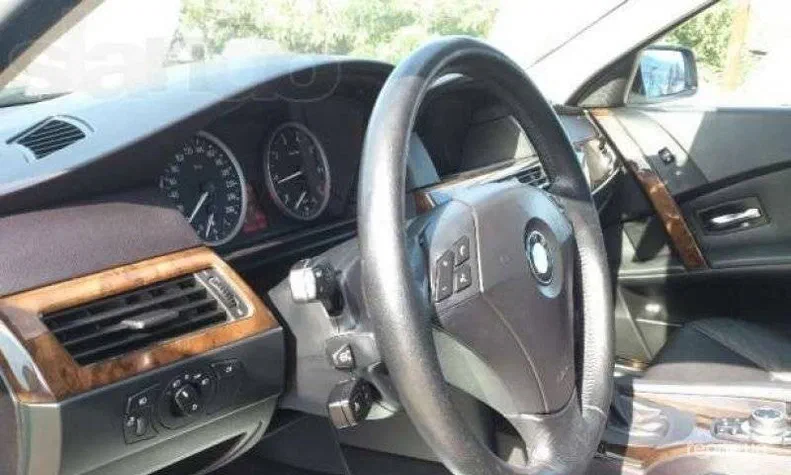 BMW 5 серія 2004 - 7