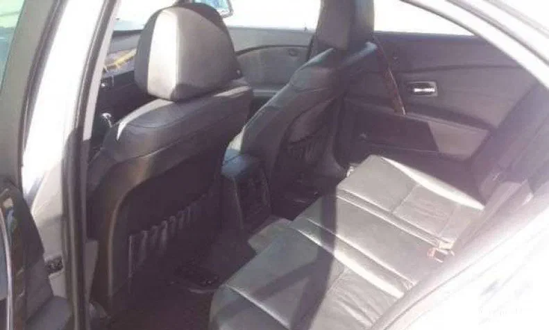 BMW 5 серія 2004 - 6