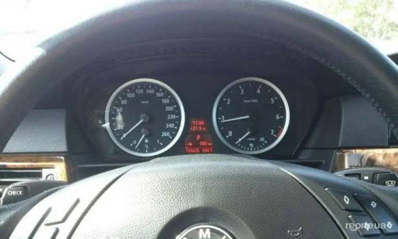 BMW 5 серія 2004 - 8