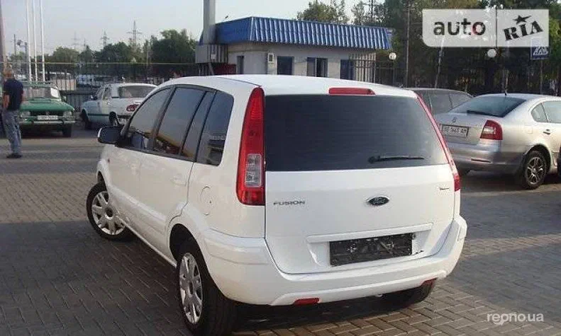 Ford Fusion 2011 - 7