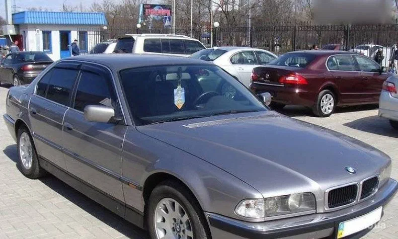 BMW 7 серія 1994 - 5