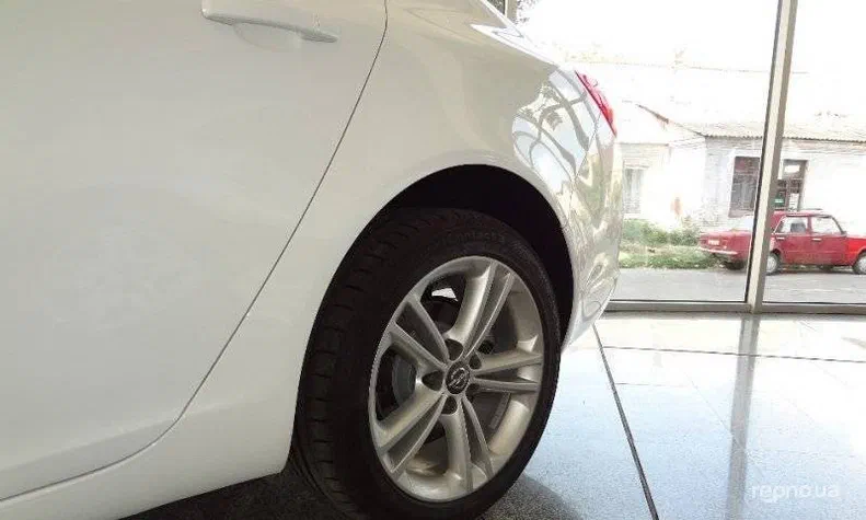 Opel Insignia 2013 - 18