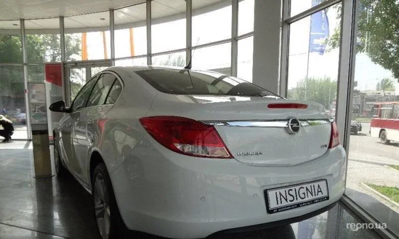 Opel Insignia 2013 - 11