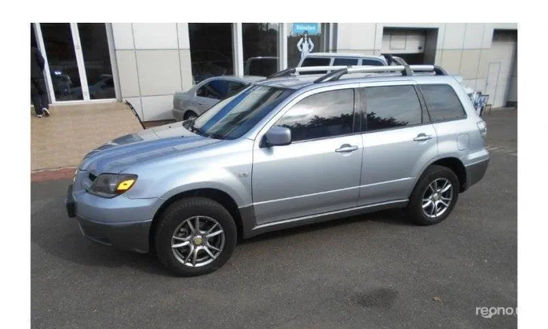 Mitsubishi Outlander 2004 - 3