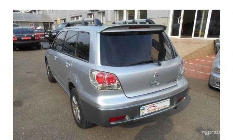 Mitsubishi Outlander 2004 - 2
