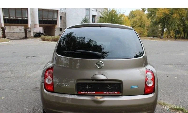 Nissan Micra 2010 - 6