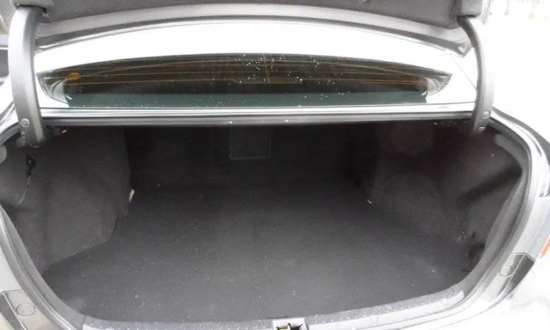 Toyota Avensis 2011 - 2