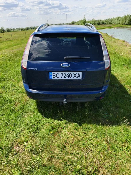 Ford Focus 2010 - 1