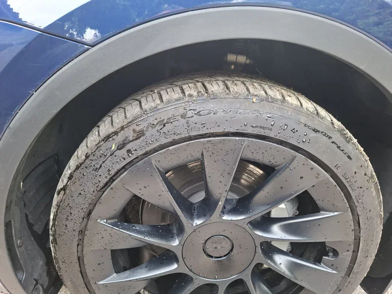 Tesla Model Y 2022 - 7
