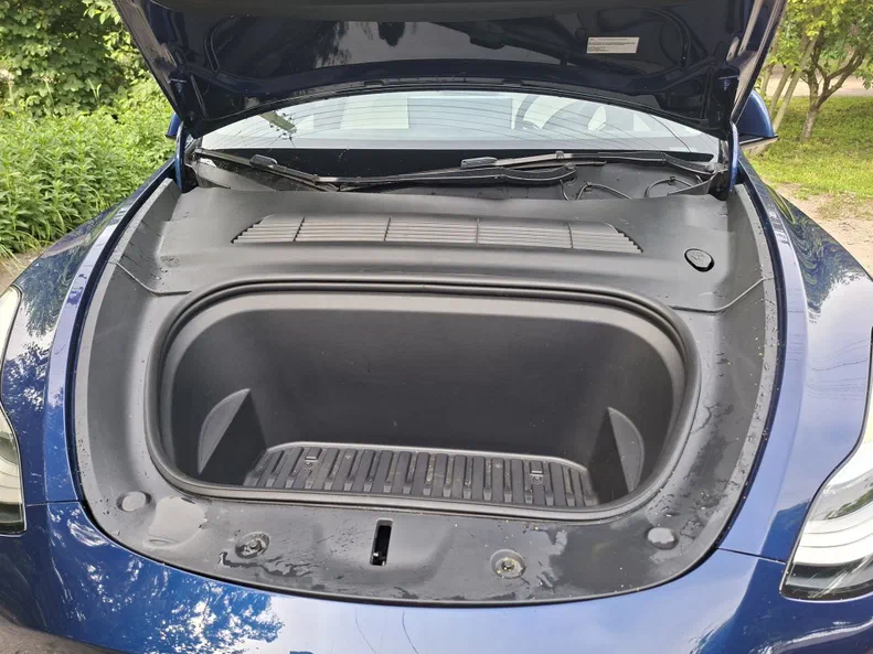 Tesla Model Y 2022 - 17