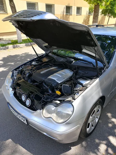 Mercedes-Benz C-Клас 2002 - 23