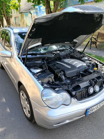 Mercedes-Benz C-Клас 2002 - 25