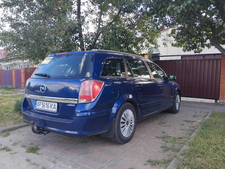 Opel Astra 2004 - 2