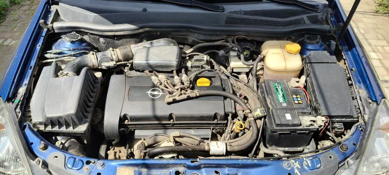 Opel Astra 2004 - 6