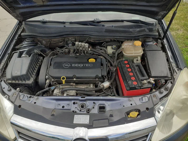 Opel Astra 2008 - 9