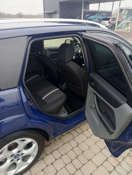 Ford Focus 2010 - 4
