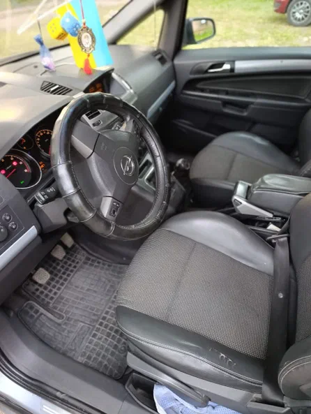 Opel Zafira 2006 - 8