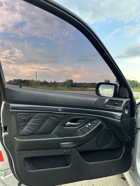 BMW 5 серія 2000 - 10