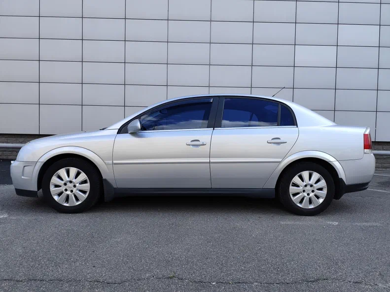 Opel Vectra 2004 - 0