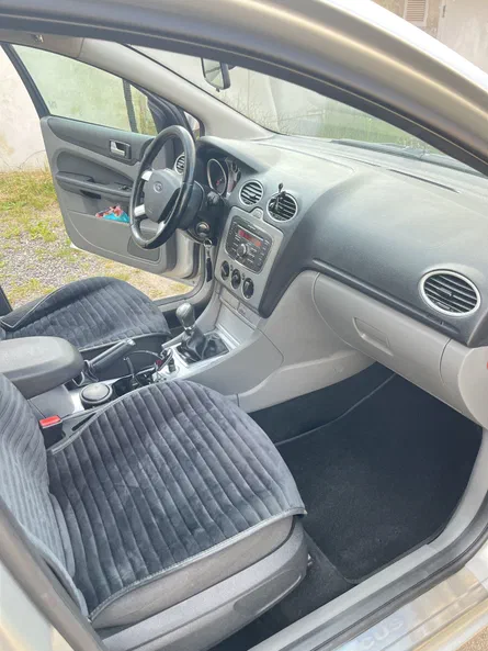 Ford Focus 2008 - 12