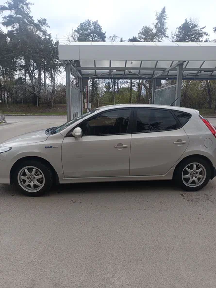 Hyundai i30 2010 - 1