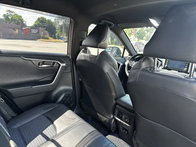 Toyota RAV4 2020 - 13