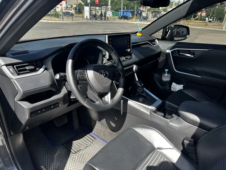 Toyota RAV4 2020 - 9
