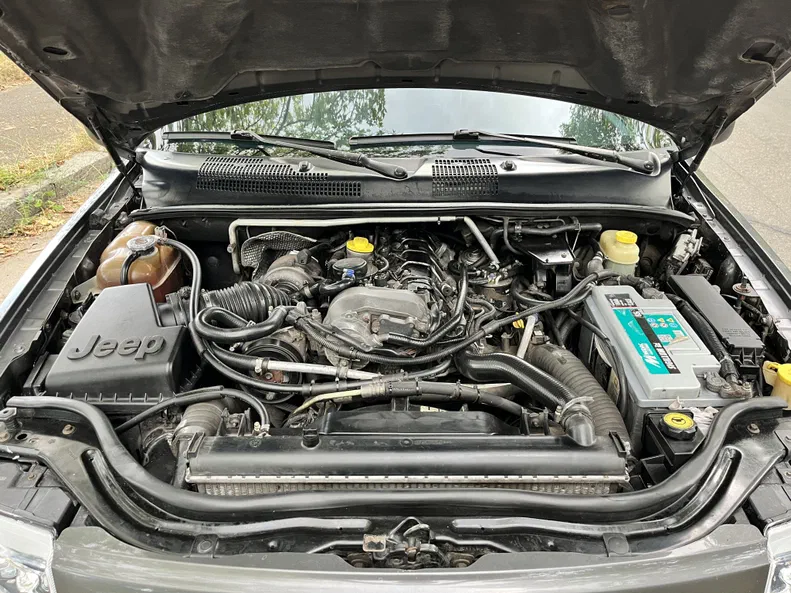 Jeep Grand Cherokee 2004 - 7