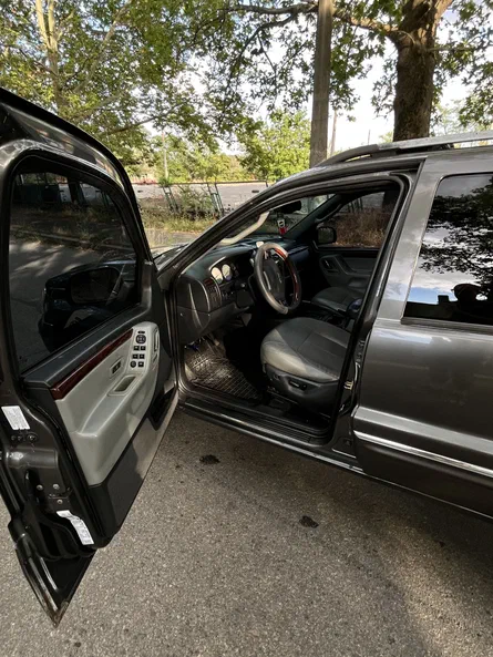 Jeep Grand Cherokee 2004 - 16