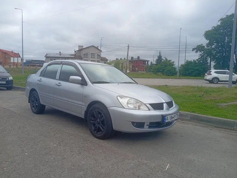 Mitsubishi Lancer 2011 - 23