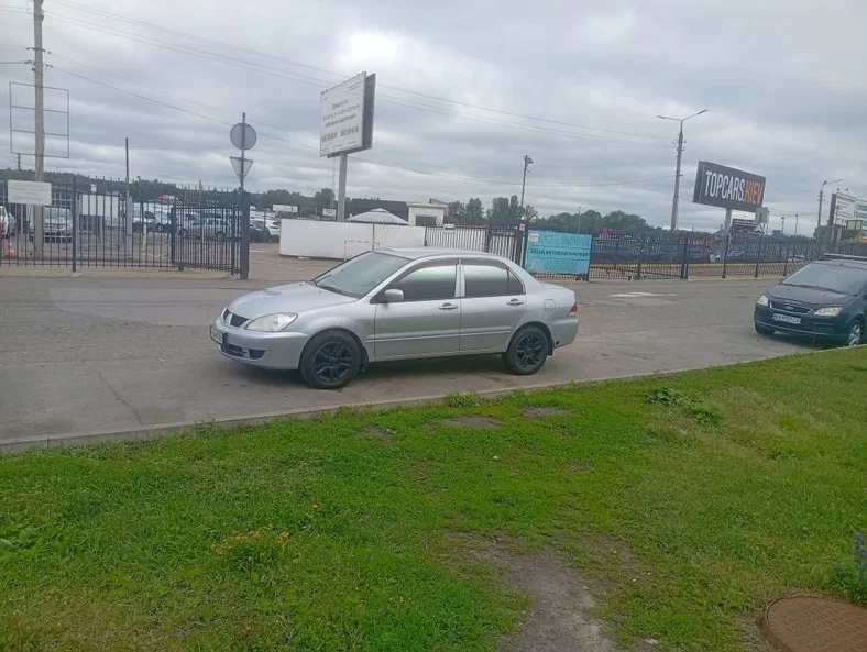 Mitsubishi Lancer 2011 - 24