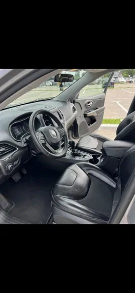 Jeep Cherokee 2020 - 4