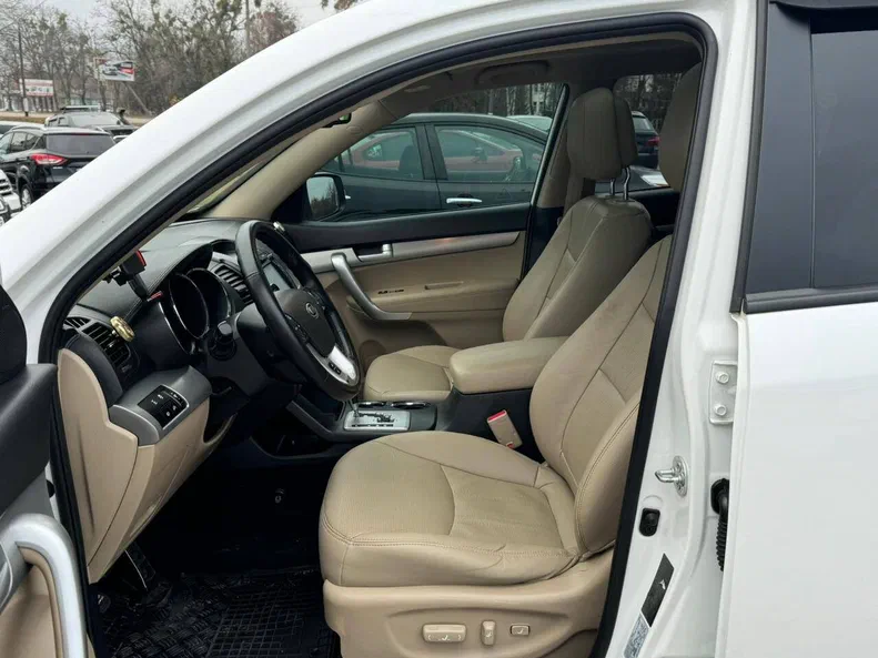 Kia Sorento 2011 - 5