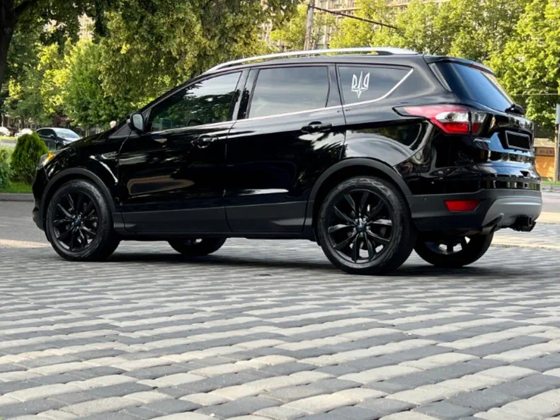 Ford Escape 2017 - 12