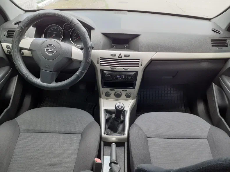 Opel Astra 2008 - 2