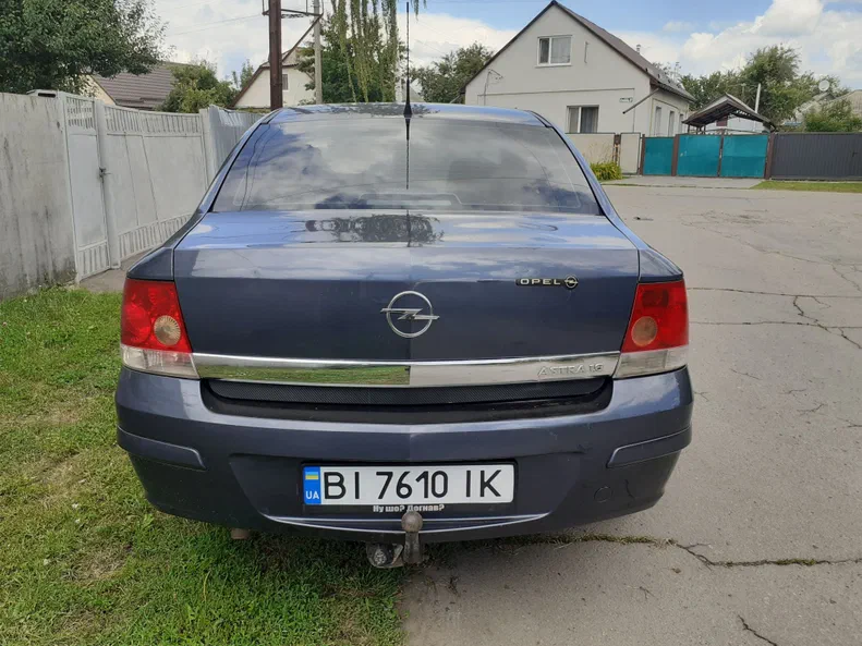 Opel Astra 2008 - 3