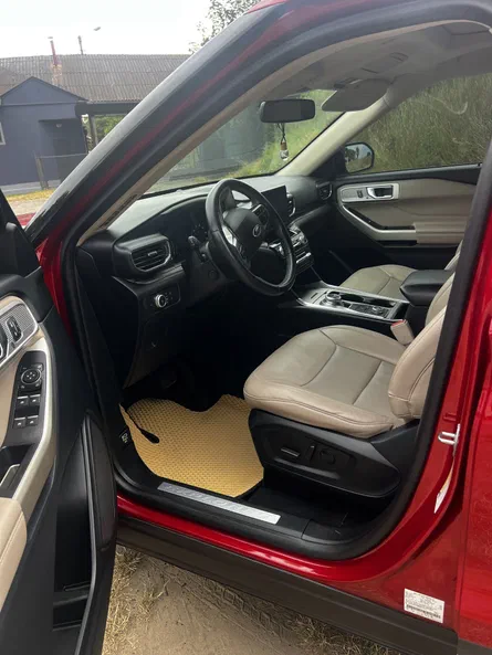 Ford Explorer 2021 - 14
