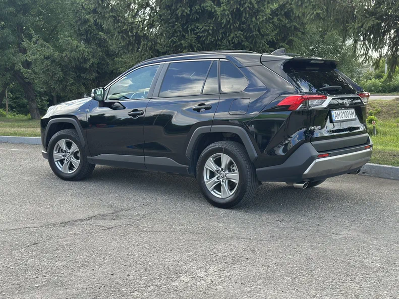 Toyota RAV4 2022 - 10
