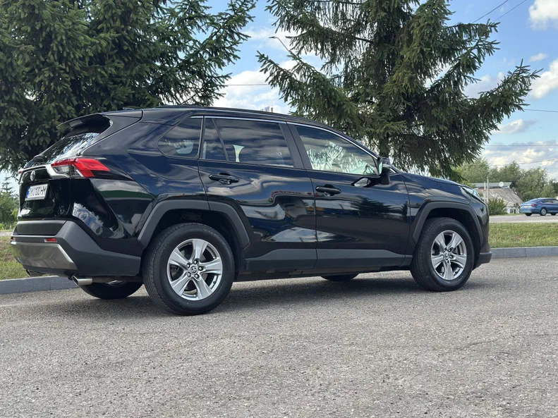 Toyota RAV4 2022 - 4