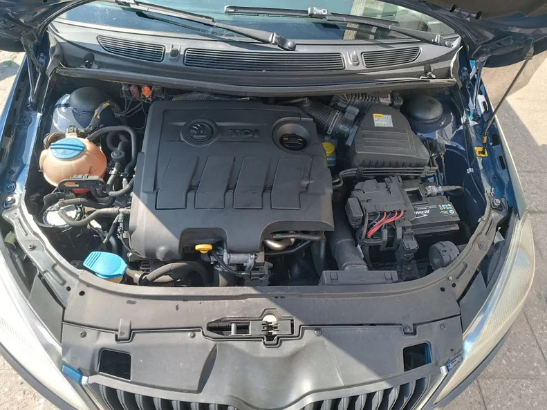 Skoda Fabia 2013 - 17