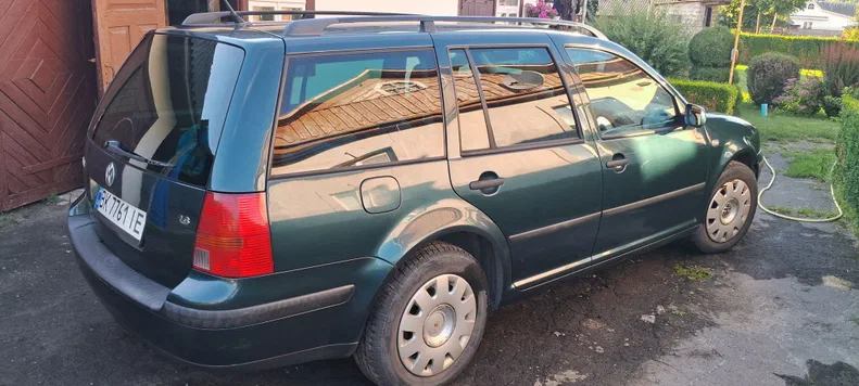 Volkswagen Golf 2001 - 1
