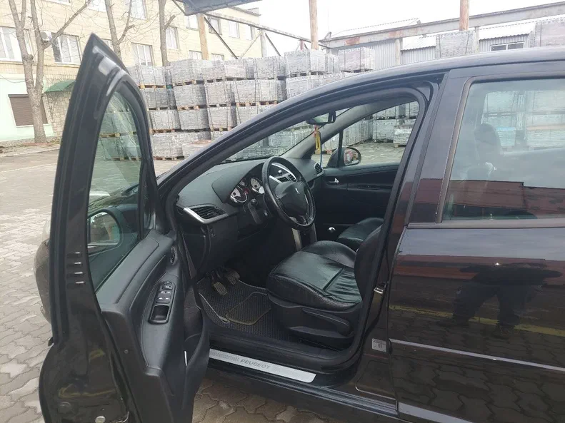 Peugeot 207 2007 - 1
