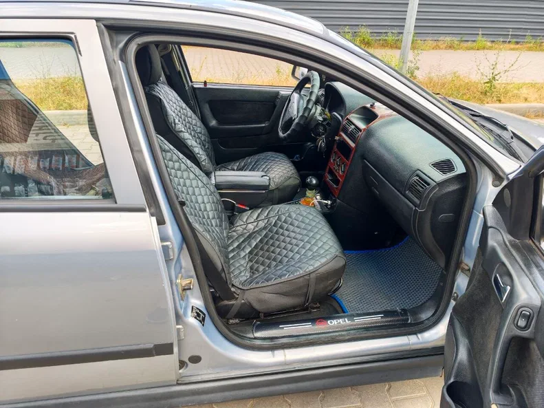 Opel Astra 2001 - 9