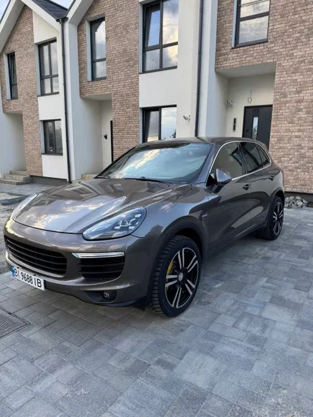 Porsche Cayenne 2015 - 8