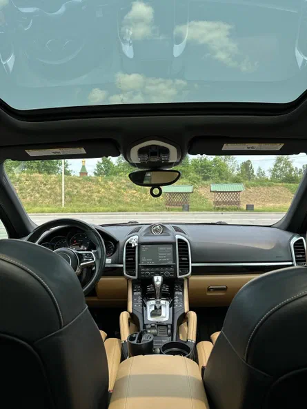 Porsche Cayenne 2015 - 11
