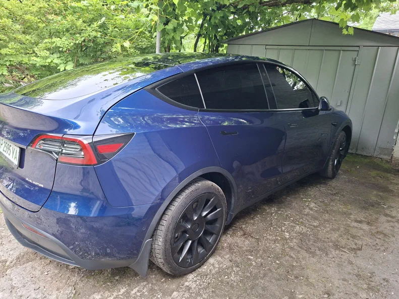Tesla Model Y 2022 - 27