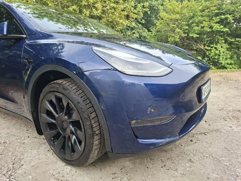 Tesla Model Y 2022 - 19