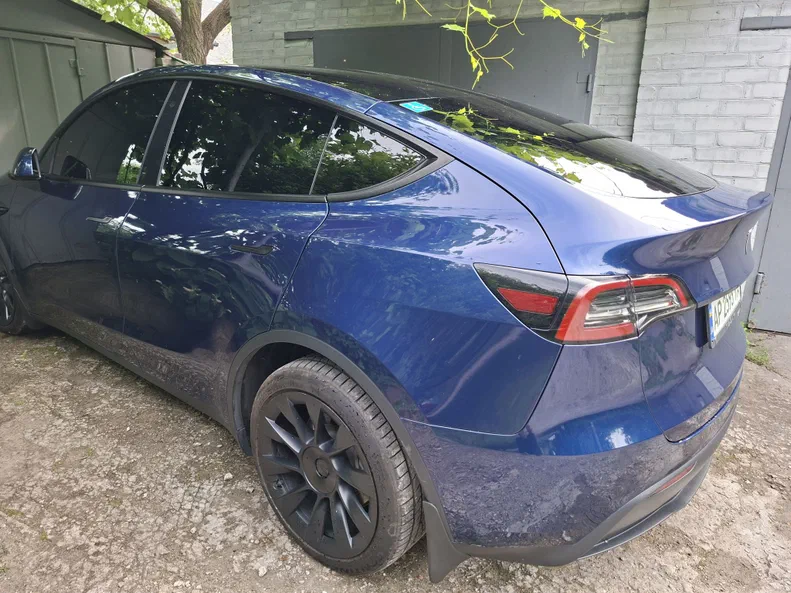 Tesla Model Y 2022 - 14